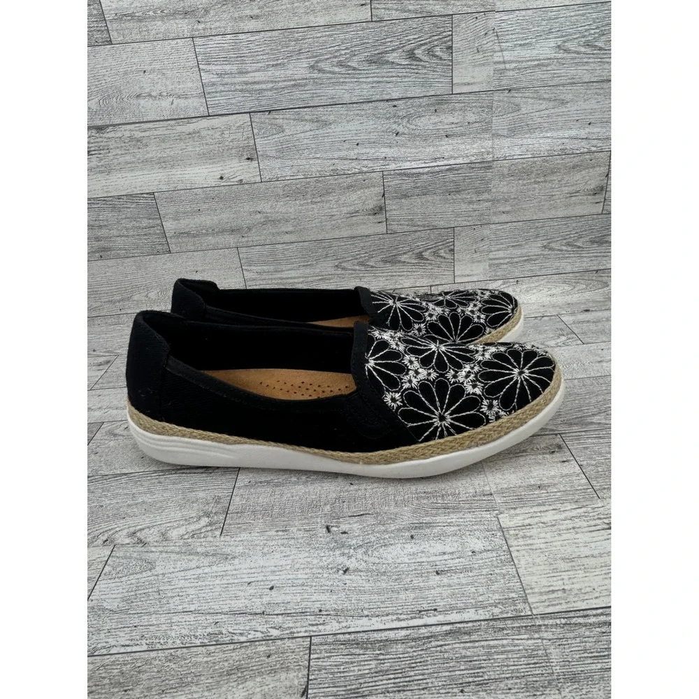 Clarks Collection Women Black Floral‎ Embroidered Slip On Espadrille Size 9.5M